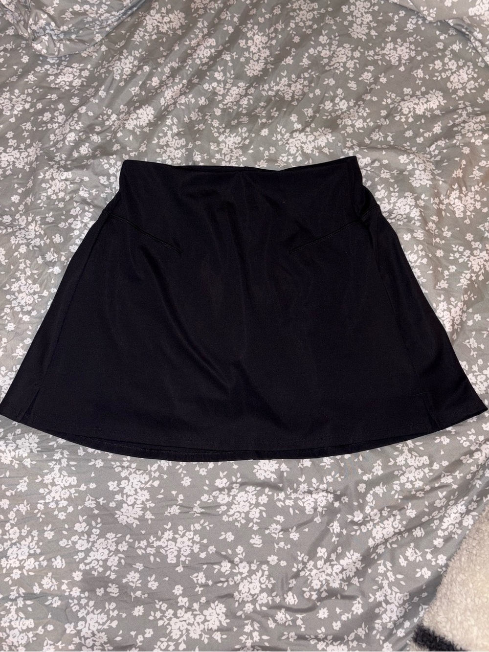 Old Navy Active Black Mini A-Line Skort
